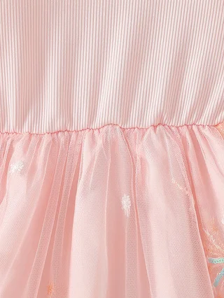 Helles, rosa Tüll-Tutu-Kleid für kleine Mädchen mit Schneeflocken-Stickerei, Rundhalsausschnitt, Rüschenärmel, ideal für festliche Anlässe. – Detail 5