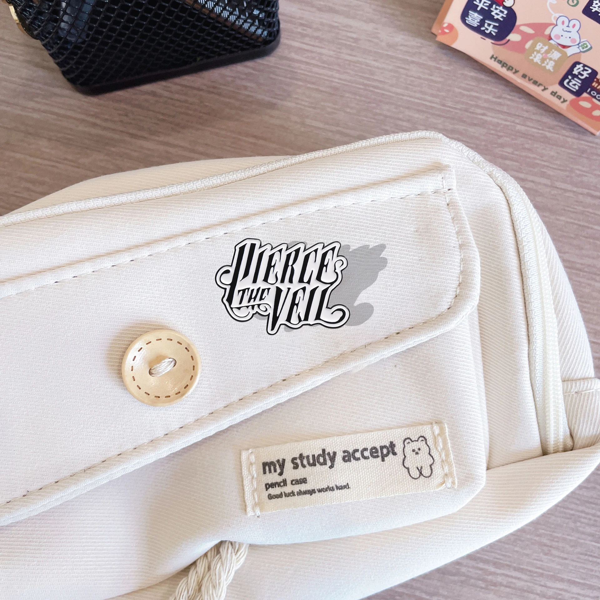 Эмалевый-значок-с-логотипом-группы-punk-rock-band-pierce-the-veil-музыкальная-брошь-значок-для-рюкзака-модное-украшение-подарок-для-фанатов-и-друзей-qhxz2118