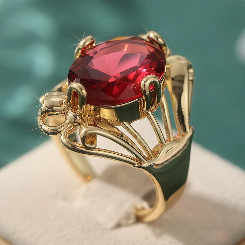 Vintage-Ring für Damen mit eingelegtem roten Stein, trendige Goldfarbe, handgeschnitzt, hohl, für den täglichen Gebrauch, Partyschmuck, Jubiläumsgeschenk – Detail 4
