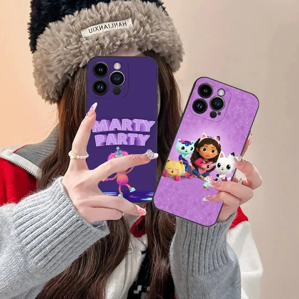 

Cute G-Gabbys D-Dollhouse Phone Case For iPhone 16,15,14,13,12,11,Pro,XS,Max,XR,Plus,E,SE4,Mini Black Fashion Cover