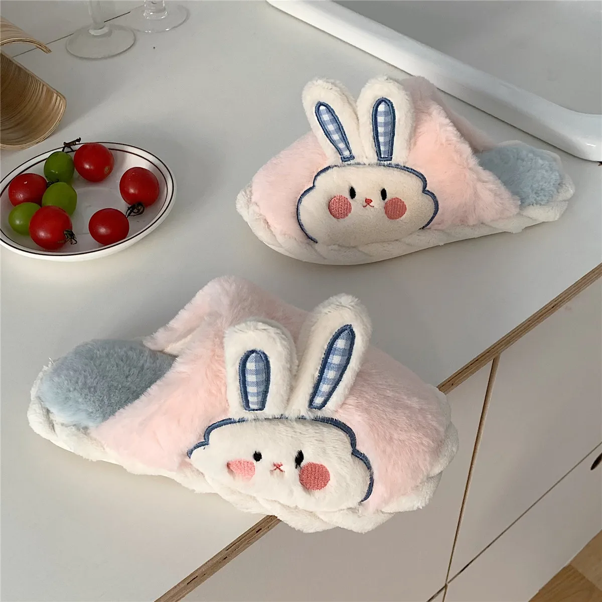 2024 new women's winter soft cute cartoon rabbit plush shoes new fashion home warm and comfortable girls cotton slippers