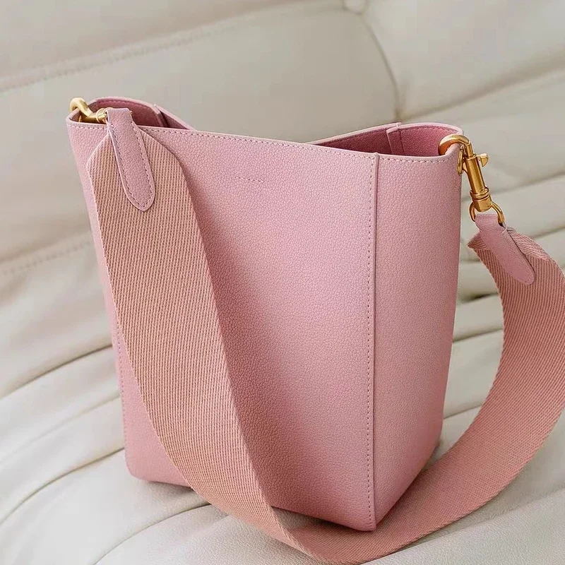 

Wide Shoulder Strap Bucket Bag Woman Shoulder Crossbody Bag Simplicity Fashion Versatile Soft Two Layer Cowhide Underarm Bag