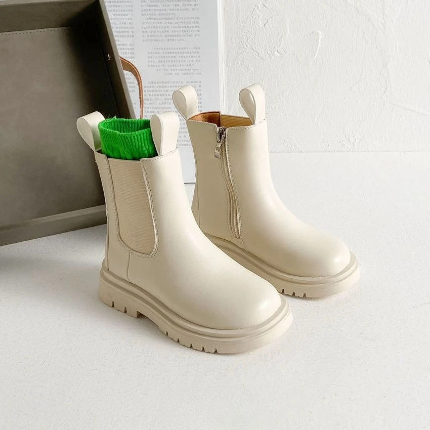 

2026 Autumn and Winter Kids Girls Fluffy Leather Boots Soft Sole Ankle Boots Fashion British Style Footwear for Children