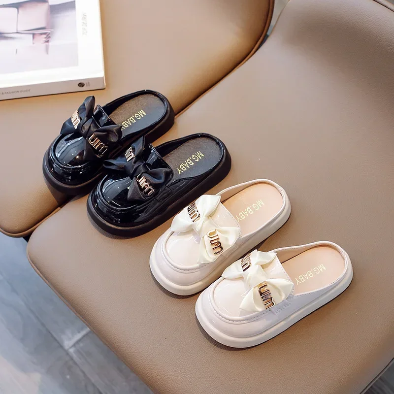 Girls Big Bowknot Sandals Cover Toes Kids Flat Shoes Patent Leather Child Slip on Slippers  Children Barefoot Shoe for 26-36
