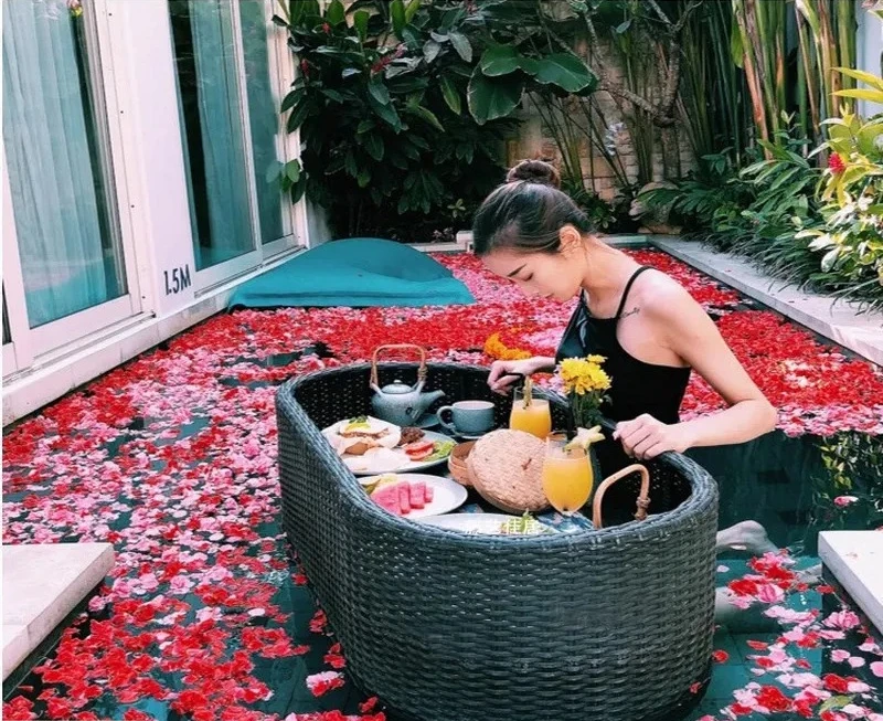 Floating Breakfast Tray Rattan Style Pool Float for Women Waterproof Wicker Design Large Size Fits Standard Inflatable Raft