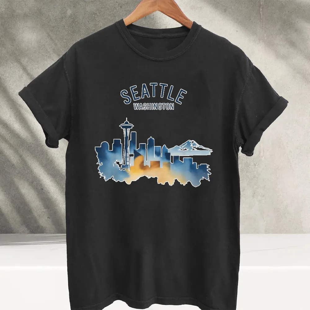 Seattle City Skyline Gradient Space Needle Mountain Graphic T‑Shirt Urban Watercolor Cityscape Travel Souvenir Print Cotton Tees
