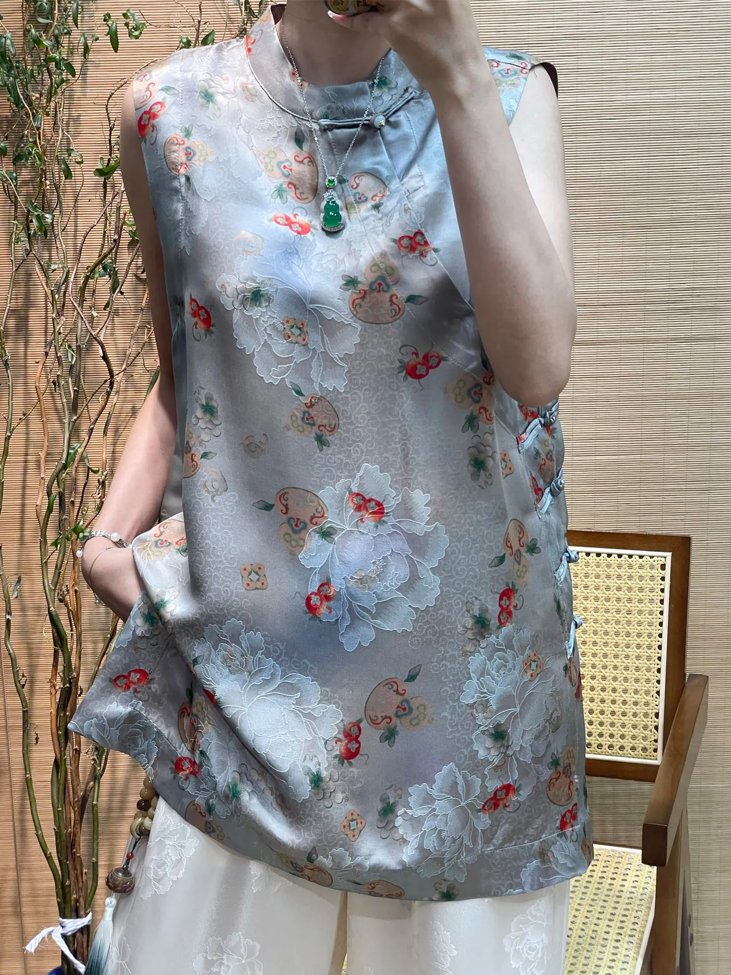 

Silk Sle Top Women's Floral Embroidery irt Vest Chinese National Sle New Middle Class Retro Summer Faion