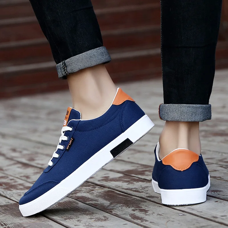 Men Skateboarding Shoes Canvas Sport 2018 Cool Light Weight Sneakers Outdoor Athletic Shoes Man Breathable High Quality Shoes