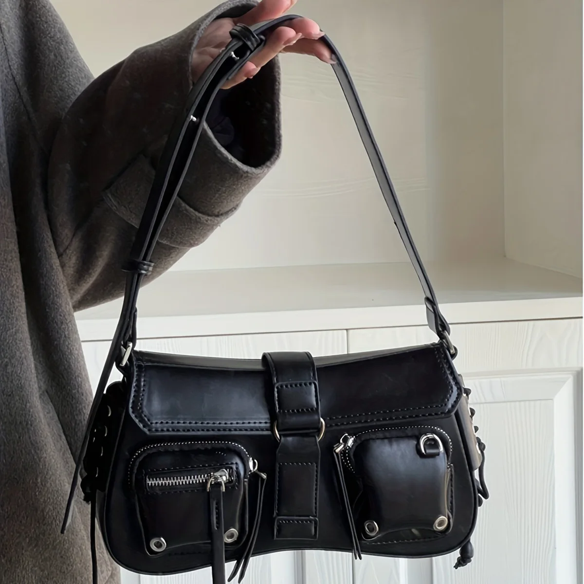 

Y2K Korean Women Harajuku Vintage Gothic Black Hand Bag Aesthetic Elegant Punk Wallet Purse Handbags Shoulder Trend Tote Bags