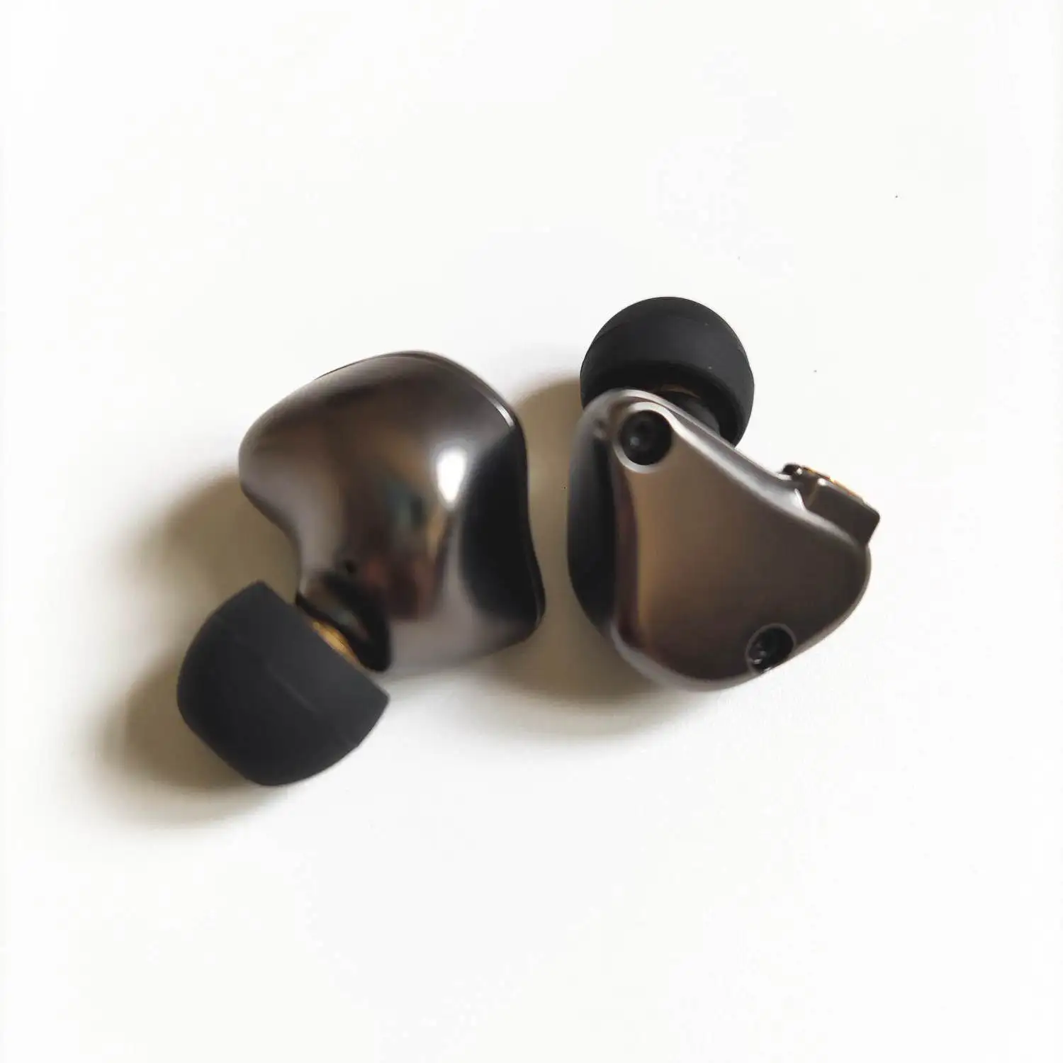 Neu eingetroffener In-Ear-Kopfhörer mit starkem Bass, kompatibel mit IE80S IE60 R11 Bluetooth-Headset-Kabel