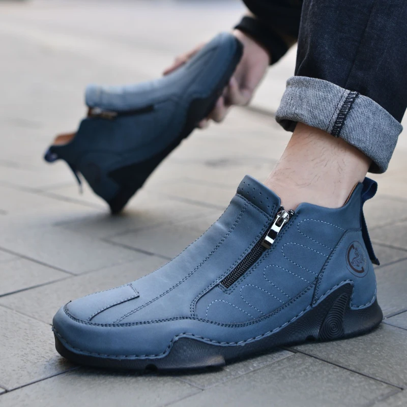 

Новая мужская обувь большого размера, кожаная повседневная обувь с высоким берцем, модная уличная повседневная обувь на резиновой подошве с противоскользящей молнией для мужчин, оригинал