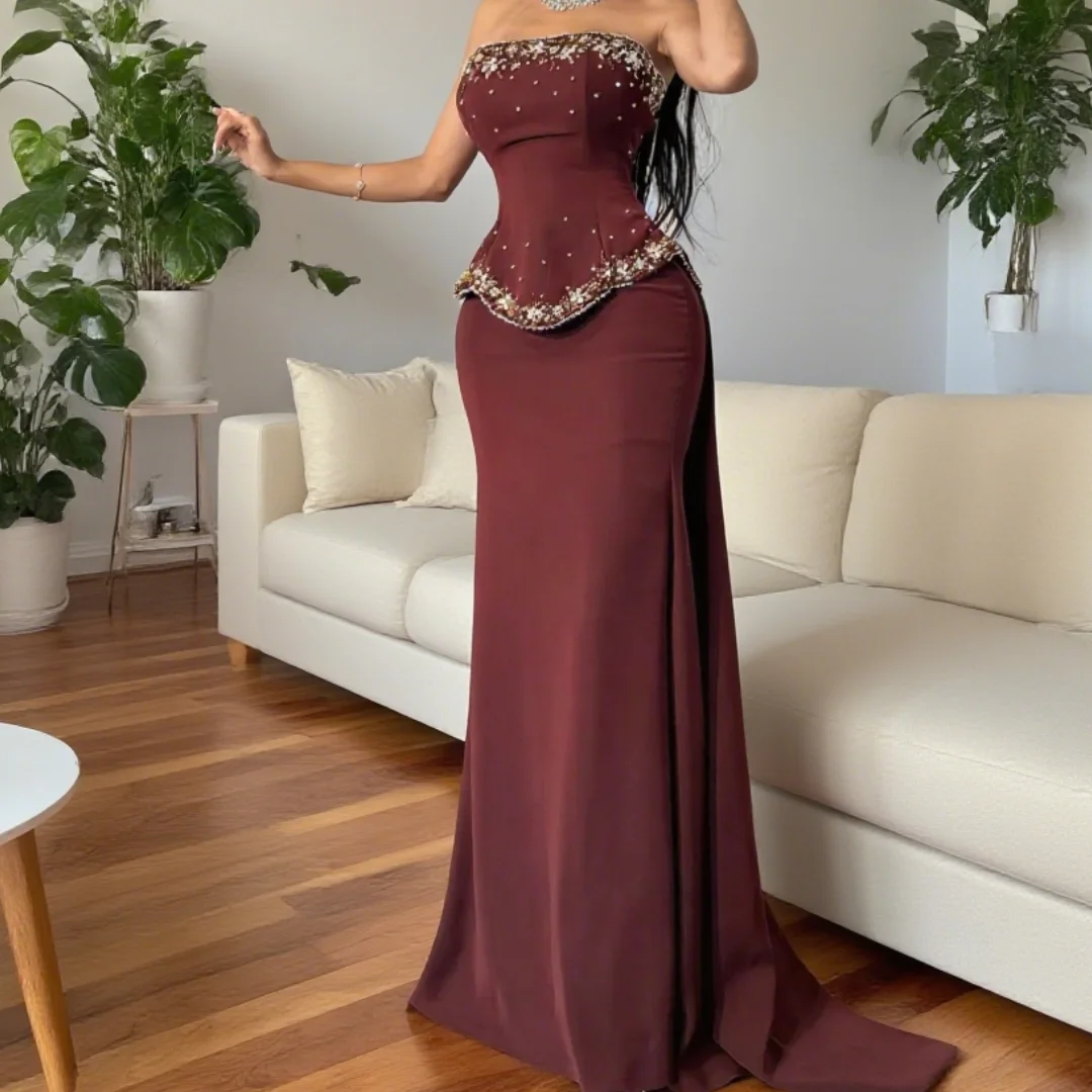 Elegant Mermaid Burgundy ลูกปัดพรหมชุดความยาวชั้น Party Gowns ชุดราตรีที่กําหนดเอง