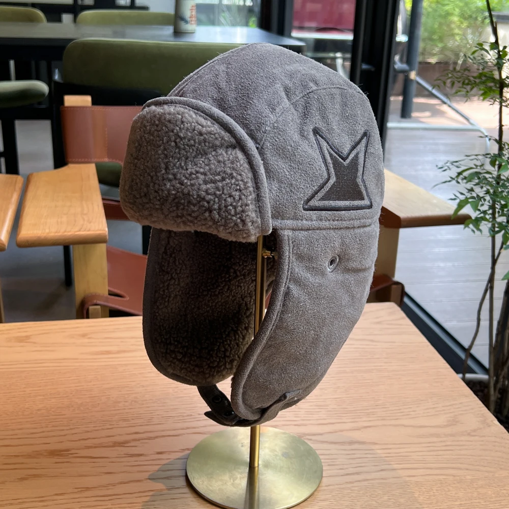 

2025 Retro lamb wool pilot hat men's Bomber hats winter new thickened and velvet thermal ear protection trapper hat for women