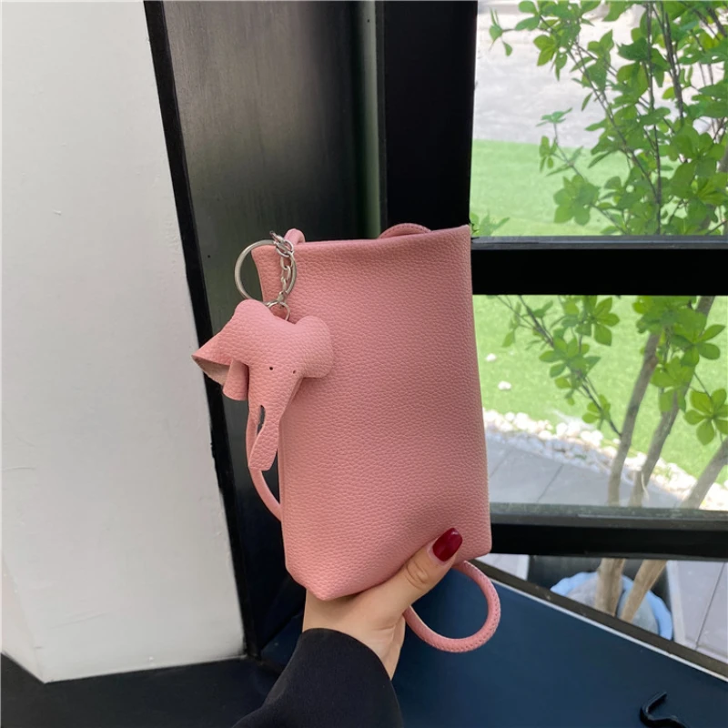 

Bags Female 2023 High Quality Summer Advanced Sense Fashion Large Capacity Solid Versatile Women's Crossbody Shoulder Bag