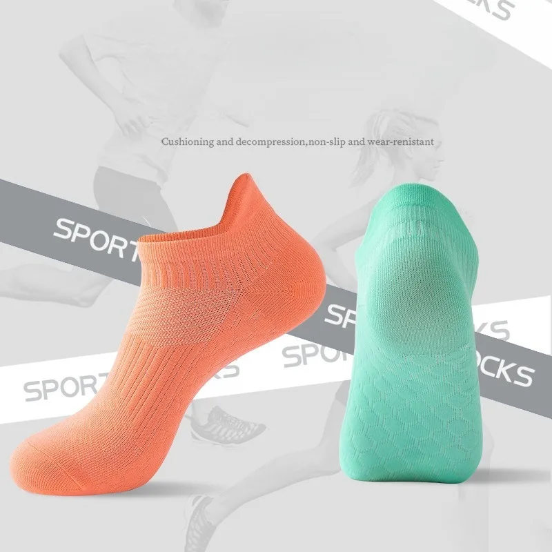 

Short Calf Marathon Professional Running Socks with Massage Sole, Quick-Dry Breathable Sports Socks for Men and Women