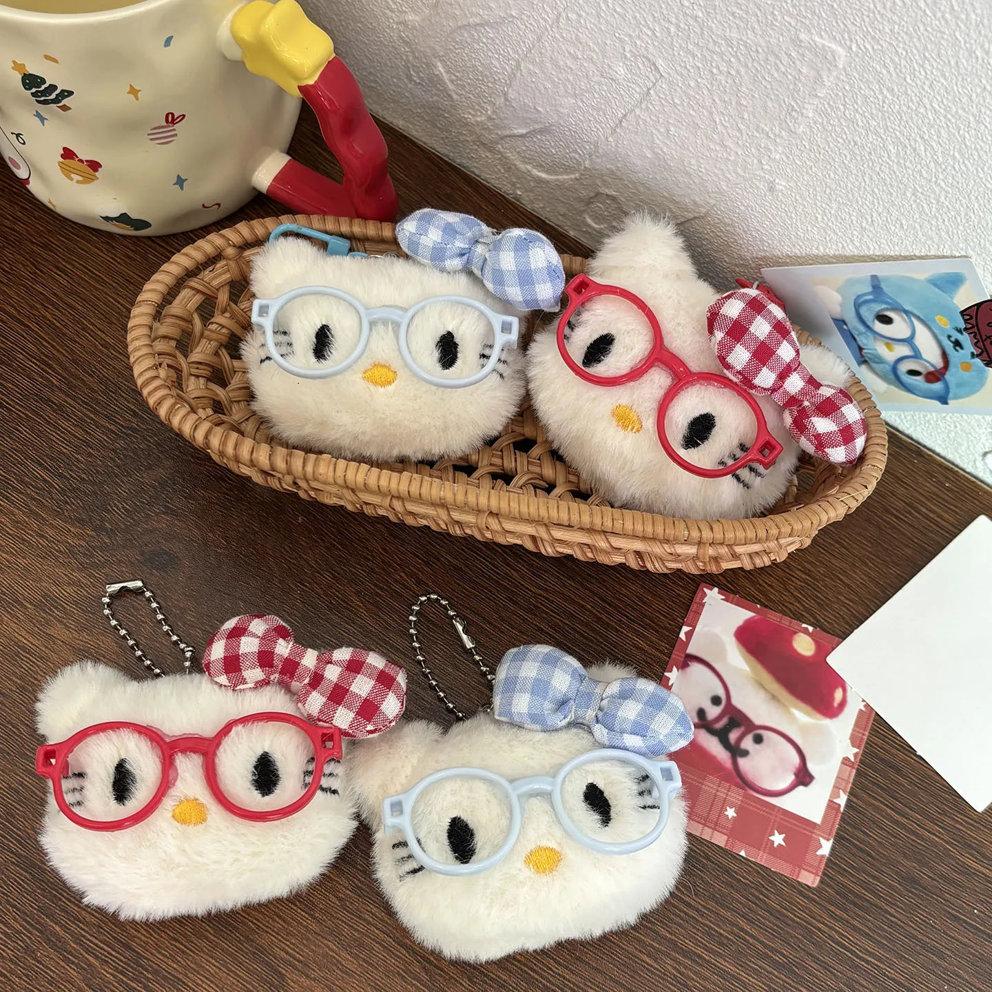 

Retro Y2K Hello Kitty Sanrio Keychain Cute Red Glasses Kitten Figurine Backpack Mobile Phone Decoration Best Friend Gift