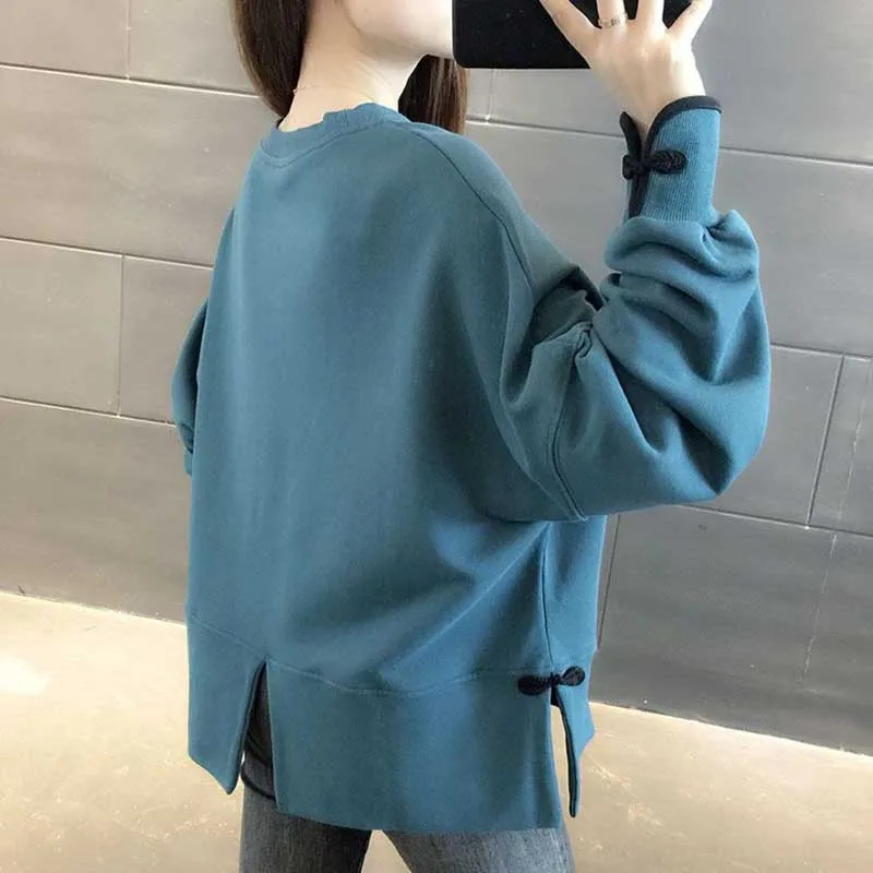 Fashion O-Neck Spliced Button Slit Casual Sweatshirts Female Clothing 2023 Winter Loose All-match Tops Korean Warm Sweatshirts