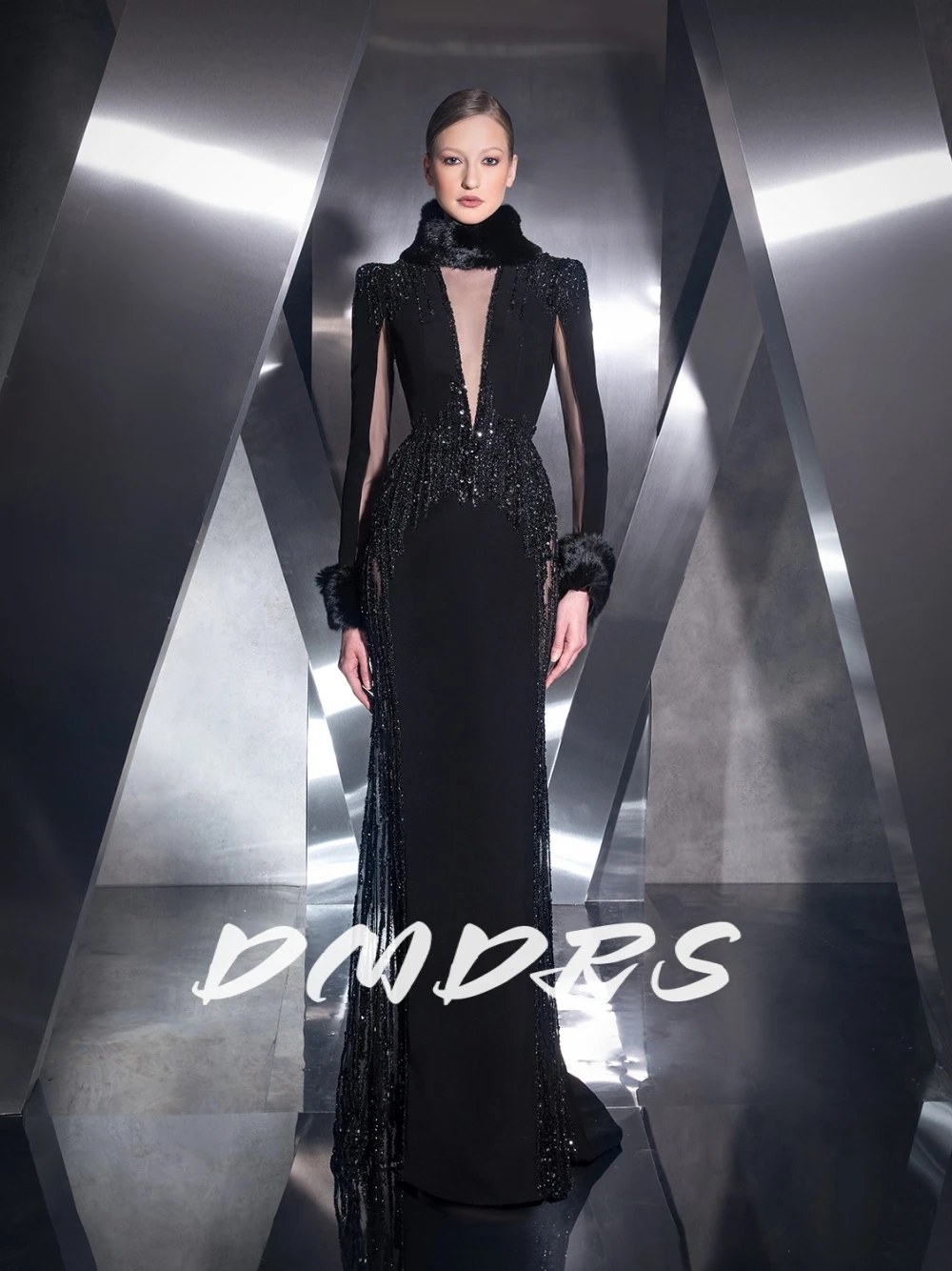 

Black Beaded Sequined Evening Dress With Fur Chic Straight Fitted Party Sexy Prom Gown Customized Gorgeous Long Sleeves Wear