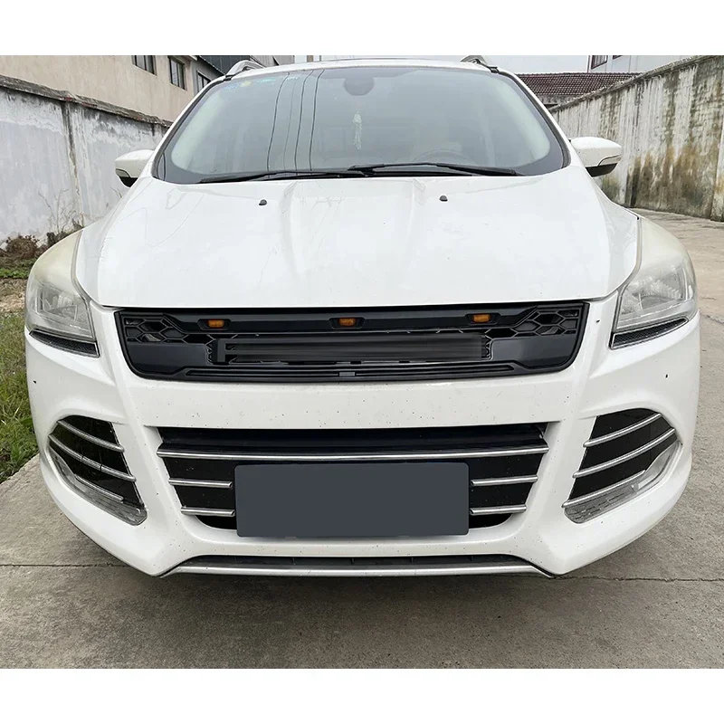 Applicable to Ford Escape/Kuga 2013-2015 grill with LED light decoration modification, front bumper grille accessories