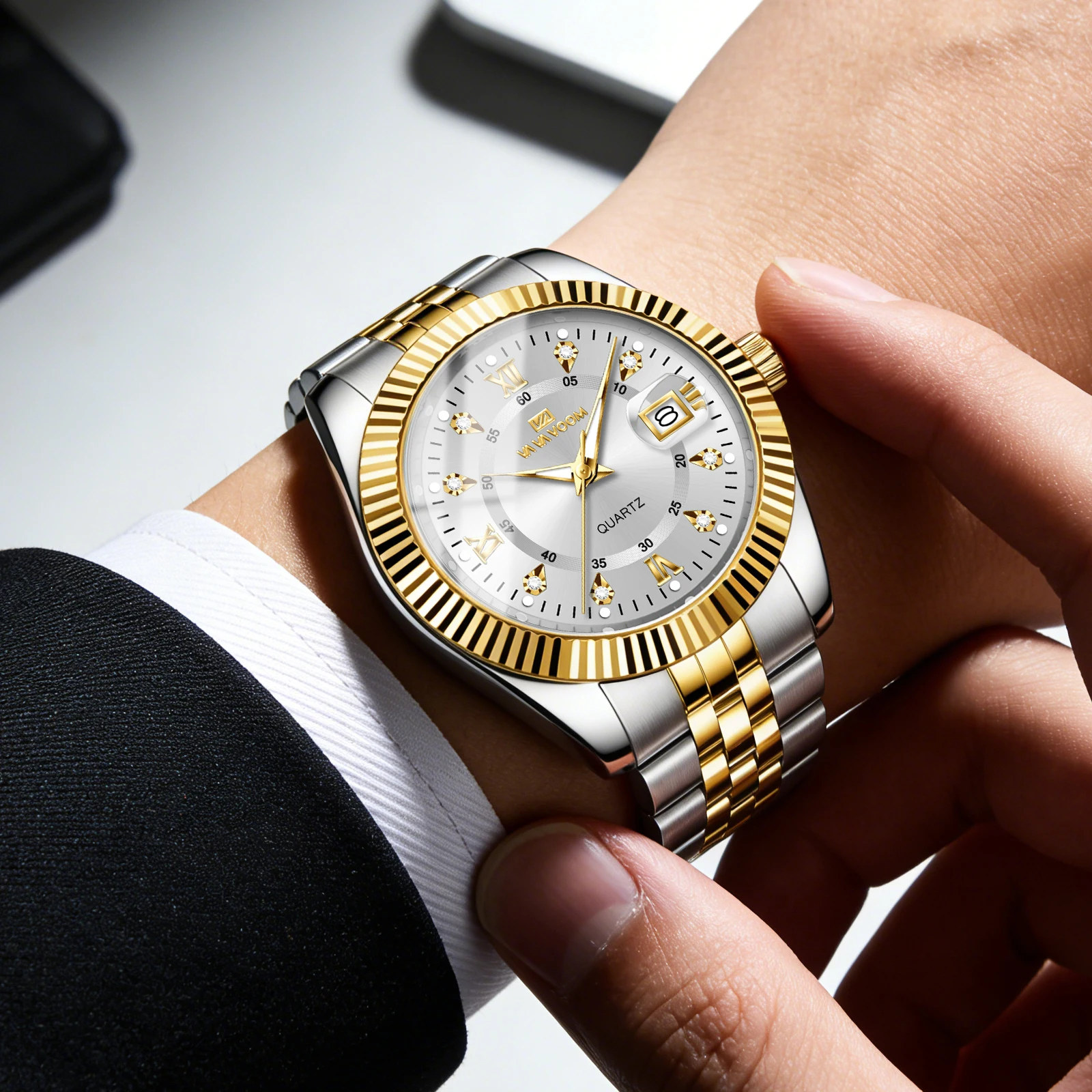 Fashion Luxury Male Wristwatch Two‑Tone Gold Case Rhinestone Dial Stainless Steel Original Quartz Movement Men's Business Watch
