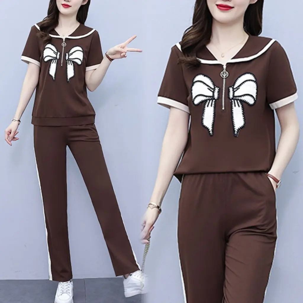 

Женский повседневный спортивный костюм, летний свободный крой, топ с кукольным воротником и вышивкой, комплект из двух предметов с короткими рукавами, размер 100 кг