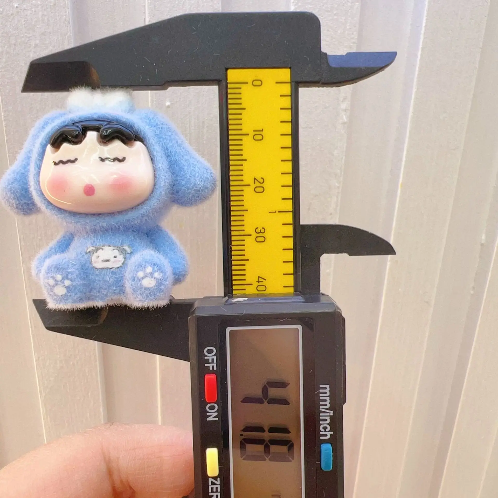 ฟิกเกอร์การ์ตูนชินจัง 7 ชิ้น ของตกแต่งโต๊ะทำงานน่ารัก อุปกรณ์ทำพวงกุญแจ DIY ของตกแต่งรถยนต์ ของขวัญสำหรับผู้ชายและผู้หญิง