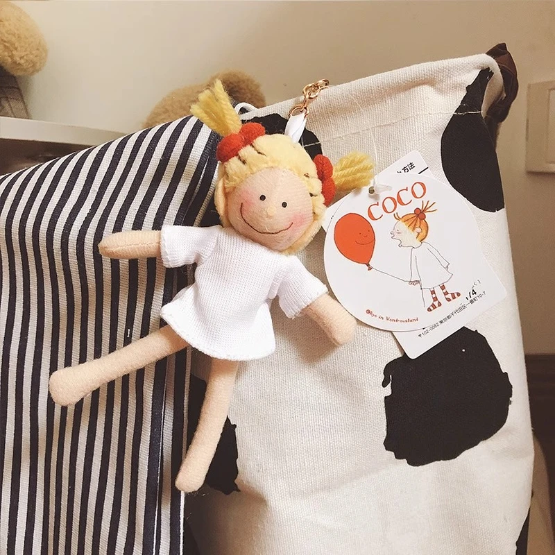 15 cm Cartoon Coco Mädchen Plüsch Anhänger Schlüsselbund Weiche Bequeme Plüsch Puppe Rucksack Anhänger Auto Schlüsselbund Freund Weihnachten Geschenk