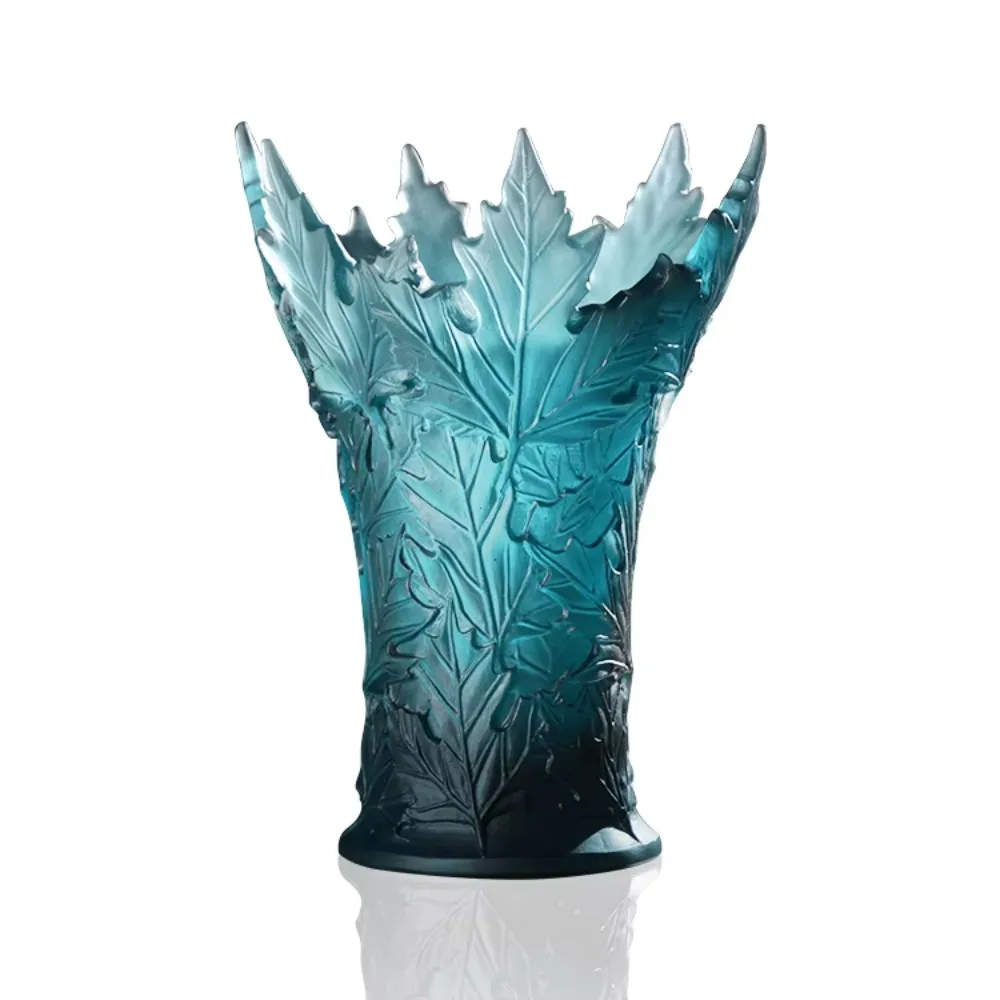 Customized luxury crystal vase decoration modern maple leaf transparent case decoration center