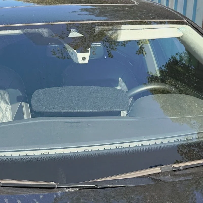 Auto-Mittelkonsolen-Bildschirm-Sonnenblende, verstellbarer Winkel, GPS-Navigations-Sonnenschutz, blendfreier Navigationsbildschirm-Sonnenschutz für Tesla – Detail 4