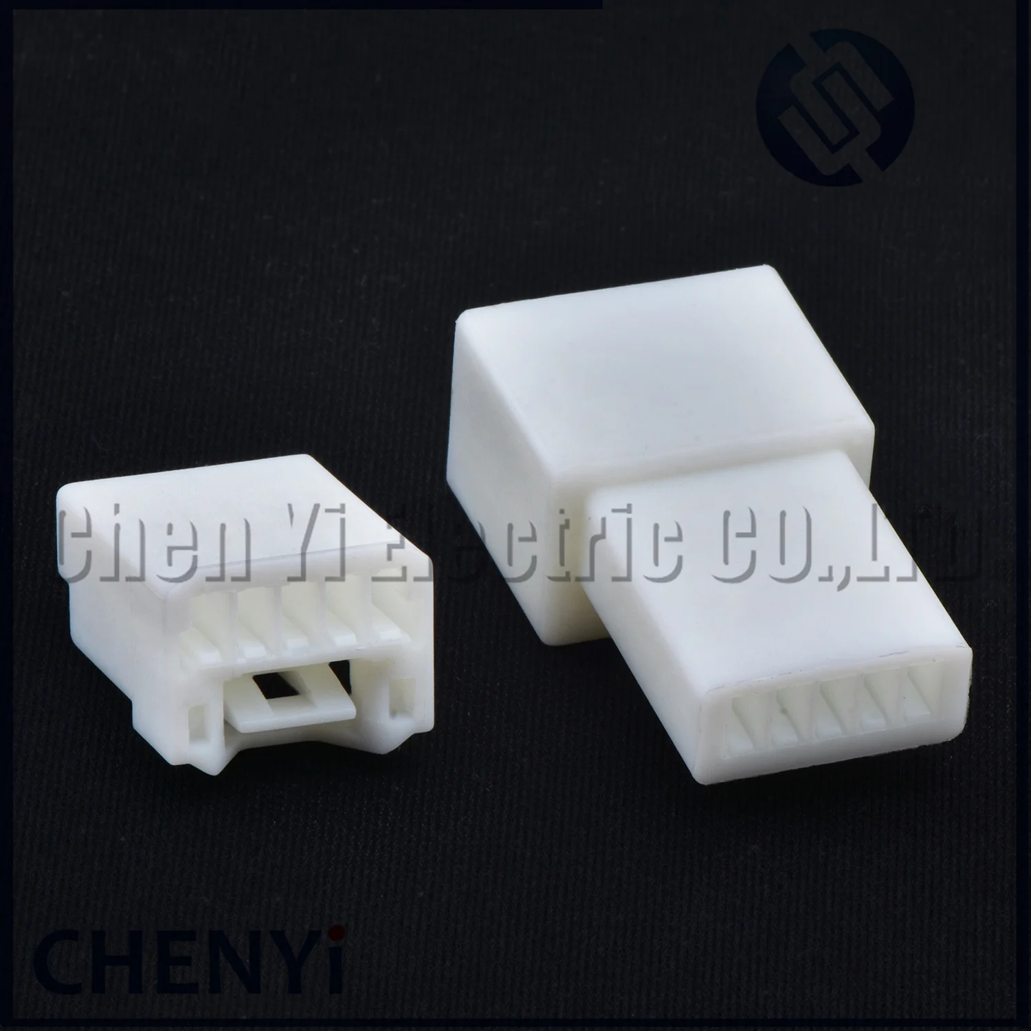 5 Pin Auto connector DVD multi-media Navigation receiver plug 7282-5830 PD081-05017 FF1376360-1 7283-5830 6098-3013 90980-11909