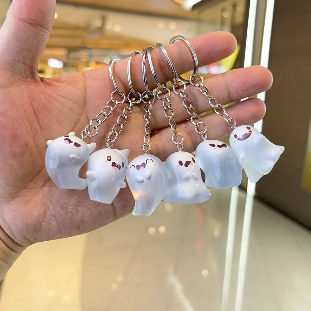 Halloween Luminous Ghost Keychain Cartoon Cute Resin Glowing Key Holder Backpack Pendant Car Ornaments Desktop Decorative