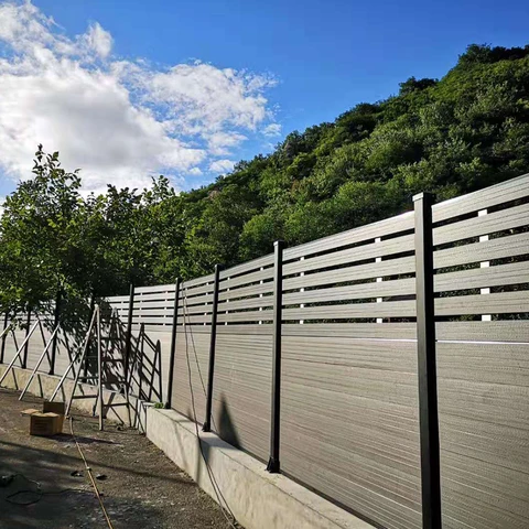 Modern Custom Wood Grain Aluminum Fence Outdoor Garden Waterproof Privacy Screen Full Half Partition Fully Enclosed Gate