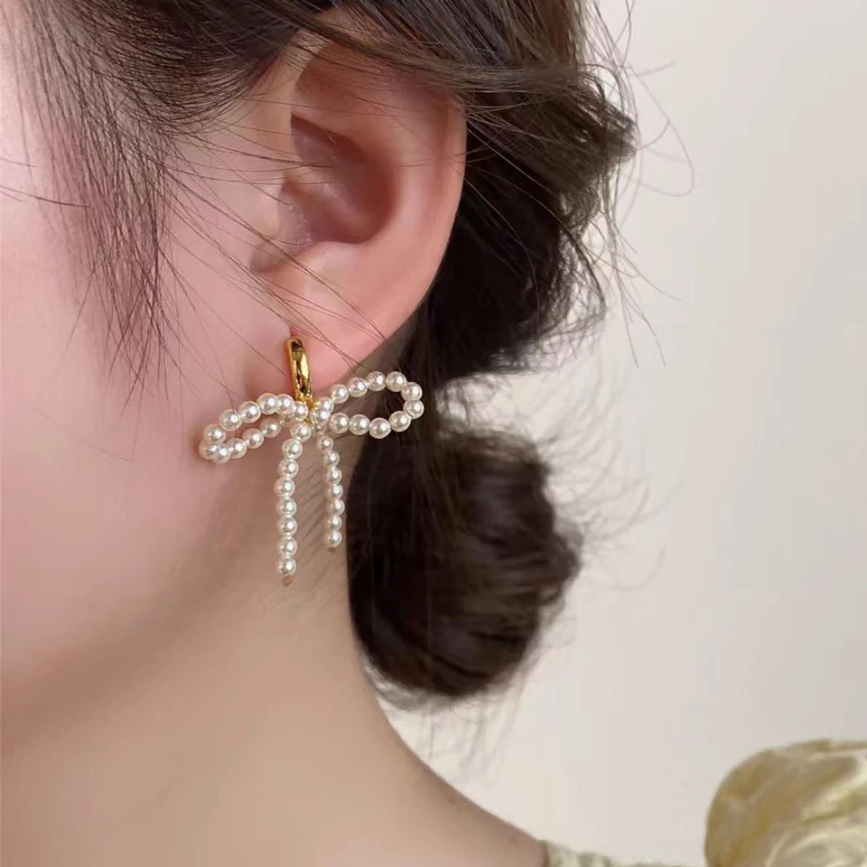 ZAKOL Exquisite Korean Fashion Imitation Pearl Bow Ear Buckle Hoop Earrings for Women Elegant Wedding Party Jewelry