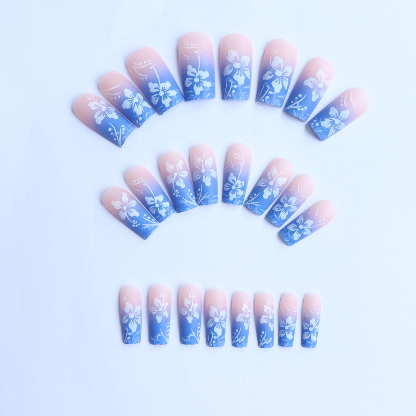 24pcs Medium Coffin Blue Full Cover Fake Nail Set Floral Press On Nails Sakura Design Nail charms Flower For Girl Women Gift