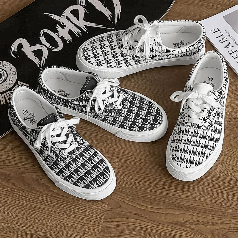 Designer Canvas Casual shoes for men  Flats Vulcanized Shoes Original printed sneakers male Skateboard street shoes men Tennis