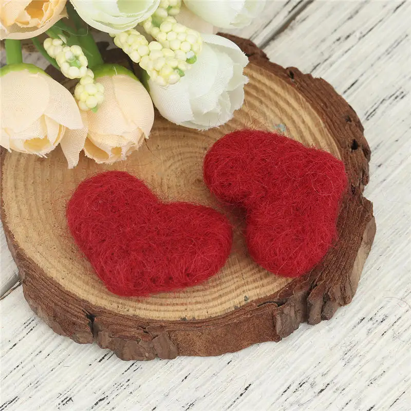 2PCs Heart Shape Wool Felt Poke DIY Kits Craft Sewing supply clothes Accessories Handmade Gift Bag Backpack Decoration