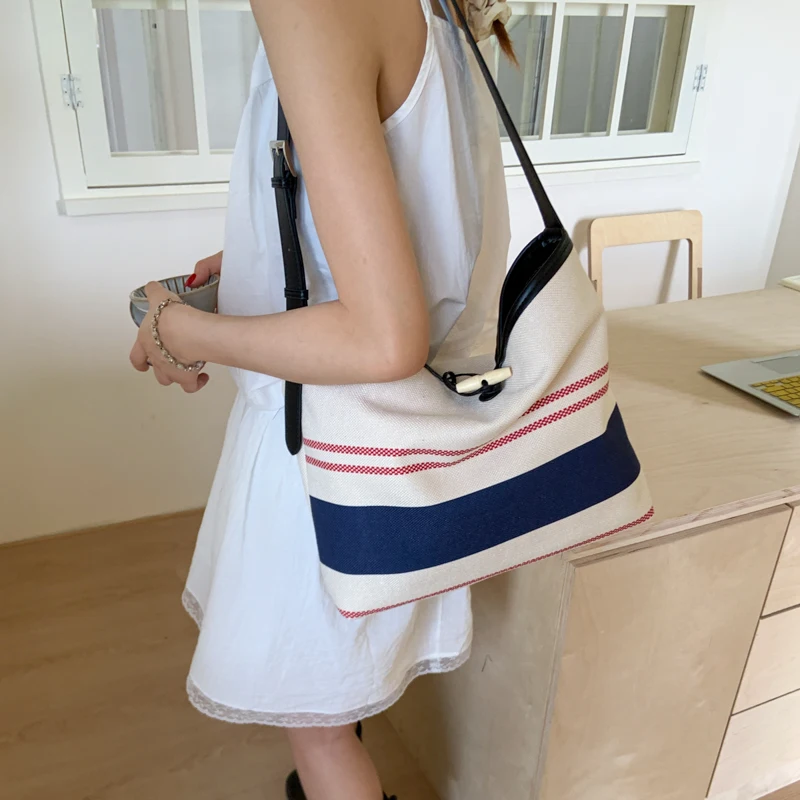 حقيبة ساعي جلدية أنيقة للسيدات، حقيبة كروس وحقيبة كتف من المصمم الشهير، حقائب يد كلاسيكية مشهورة