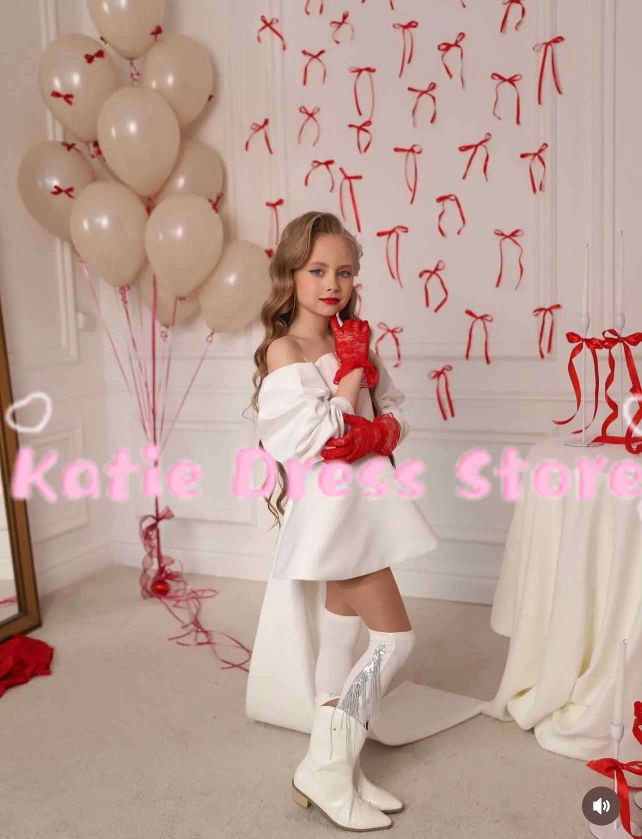 

Elegant Satin Flower Girl Dress For Wedding Knee Length With Big Bow Kids Birthday Party First Communion Ball Gowns Customized
