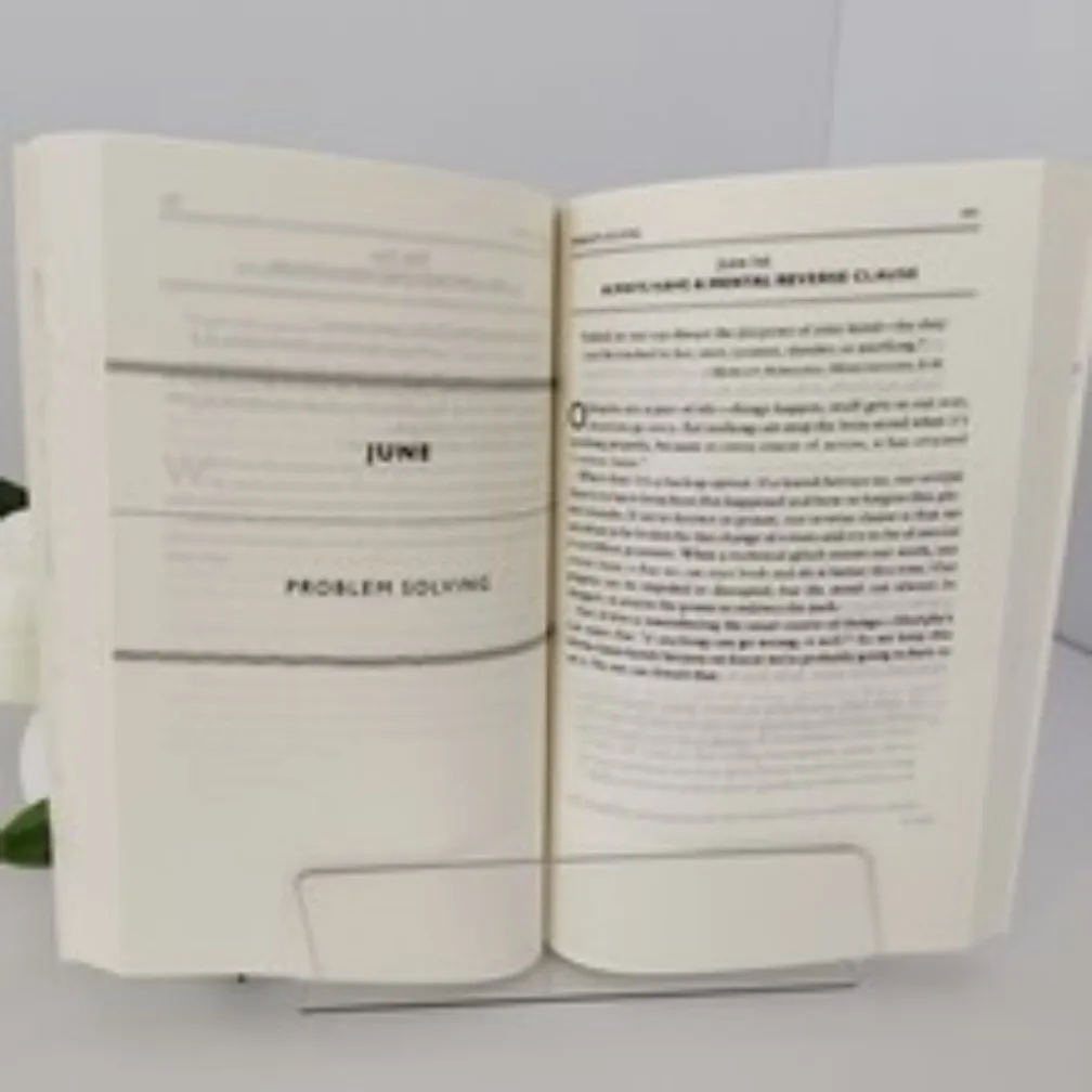 The Daily Stoic بقلم Ryan Holiday 366 Meditations on Wisdom Perseverance and the Art of Living Book Libros #4