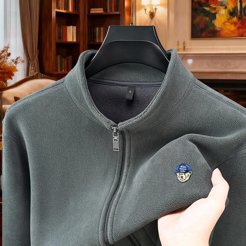 

2025 Spring and Autumn New Luxury Brand Men's Velvet Warm Zipper cardigan Exquisite Bear Head Embroidered Stand up Collar Jacket