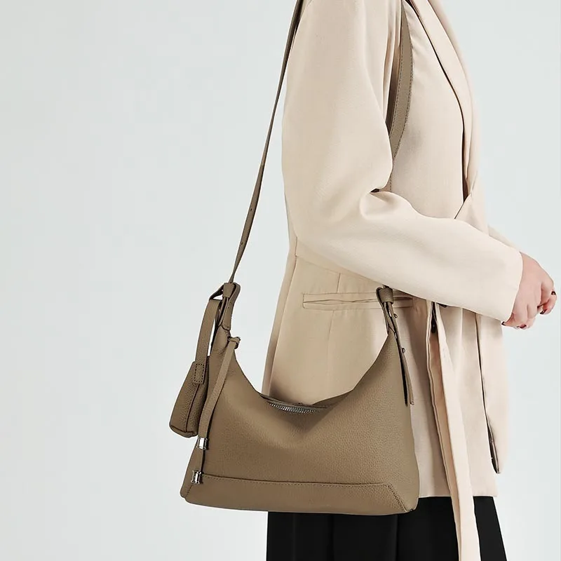 

Новинка 2025 года, большая сумка из натуральной яловой кожи для женщин, роскошная дизайнерская сумка через плечо, винтажная модная универсальная сумка для путешествий