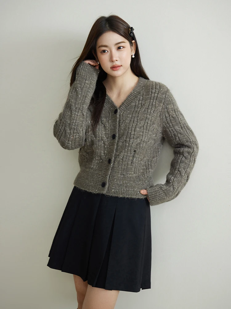 DUSHU Women Retro Cable Mixed Knitted Cardigan 2023 Winter New V-Neck Short Warm Sweater Coffee Color Female Solid Coats