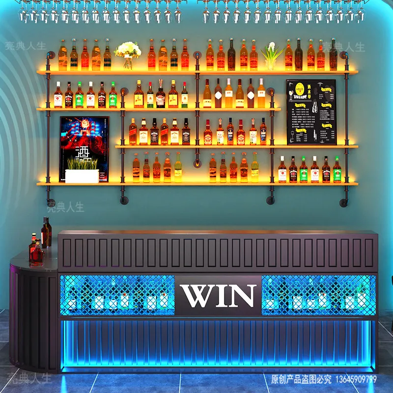 壁アンティークワインキャビネットデザインヴィンテージミニマリスト外側ヨーロッパワインキャビネット立ち素朴な金属エスタンテバー装飾