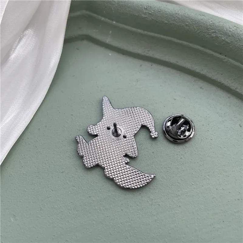 Cute Wizard Hat White Dog Enamel Brooches Funny Cartoon Lovely Animal Lapel Badge Pins Jewelry Party Gifts For Women Girls