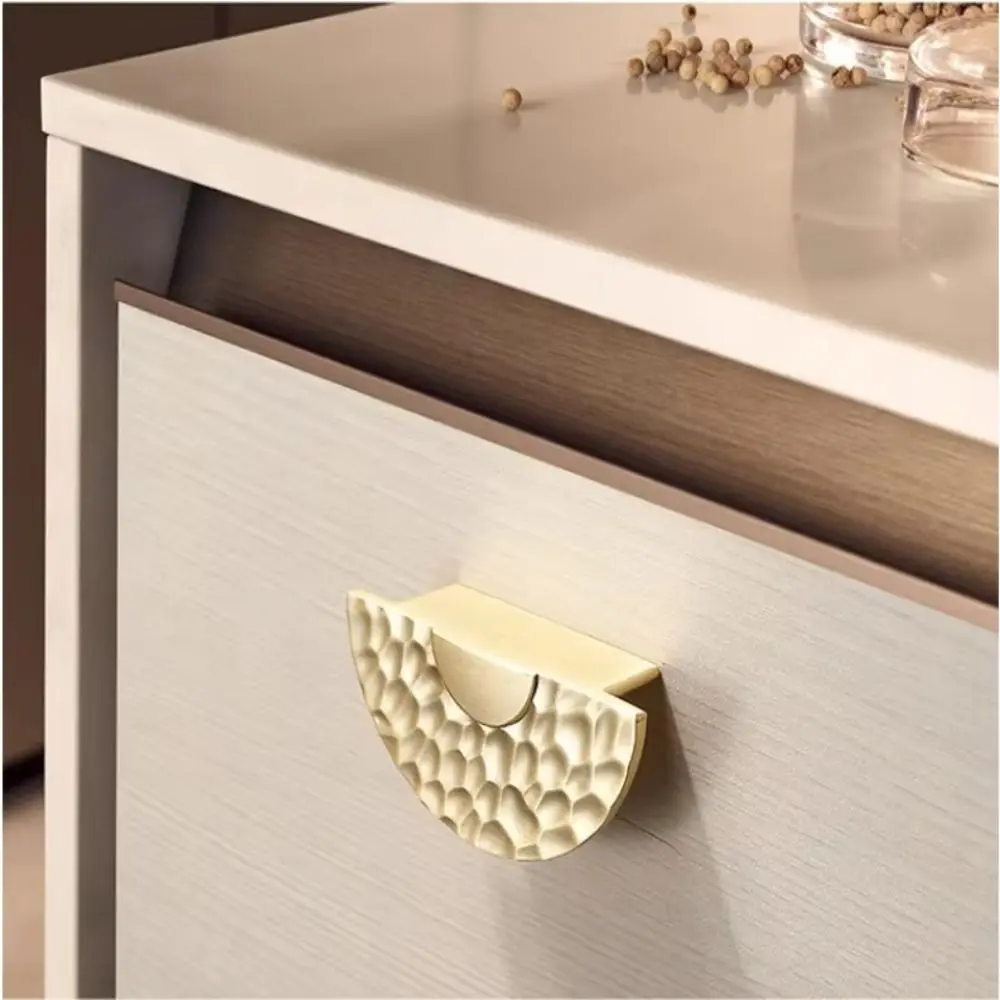 

Дверная ручка в стиле ретро с золотым молотком, уникальный дизайн линии, мебельная дверная ручка из цинкового сплава, удобная ручка