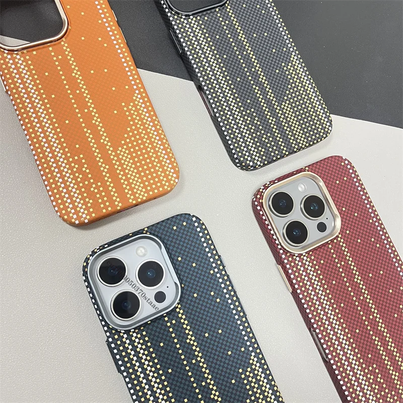 

Luxury Carbon Fiber Wireless Charging Magsafe Case for iPhone 14 15 16 17 Pro Max 17 Alloy Lens With Noctilucent PC Hard Cover