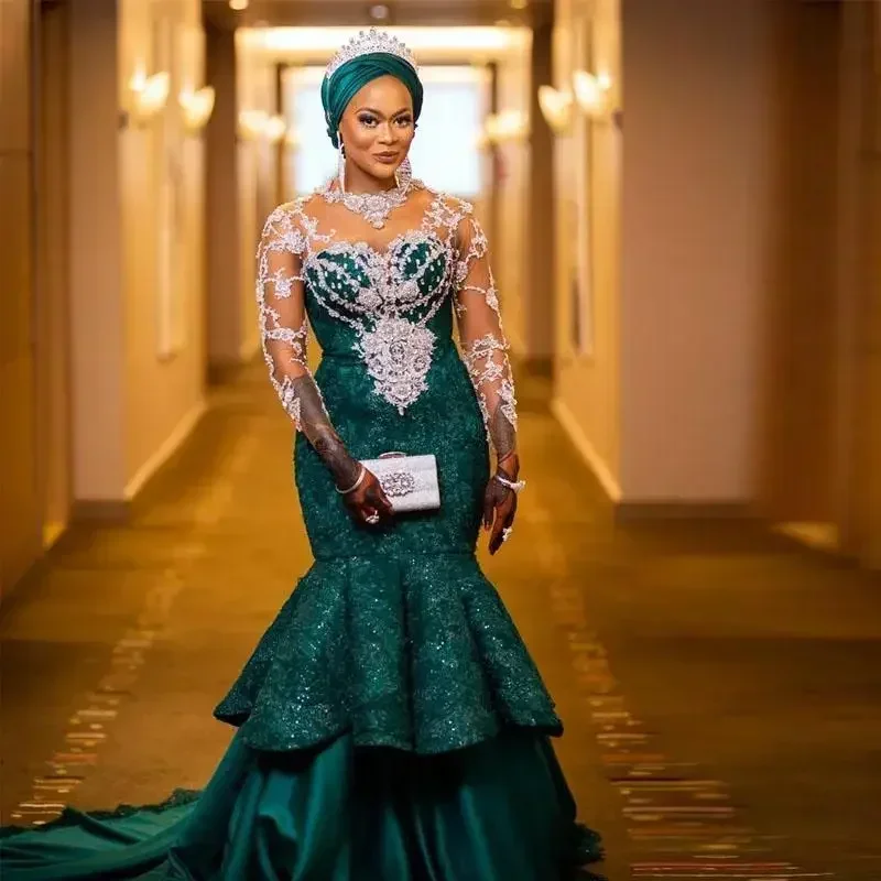 Customized  Green Lace Appliques Mermaid Wedding Dresses Robe Mariée Sweep Train Beaded Illusion Long Sleeves Bridal Gown
