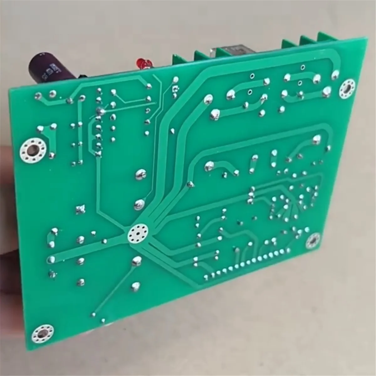 

【Новый пользовательский компонент!】 Сборка STK496-090 Высокомощный низкий искажений 100 Втx2 Hi-Fi стерео домашняя аудио плата усилителя «сделай сам»