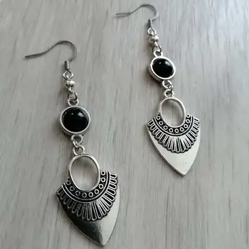 黑色瑪瑙三角形耳環,哥德式珠寶,女巫配件,復古,異教,神秘,維多利亞,民族風,耳鉤式耳環,適合女性和女孩佩戴 10 最佳銷售 瑪瑙耳環 - №2