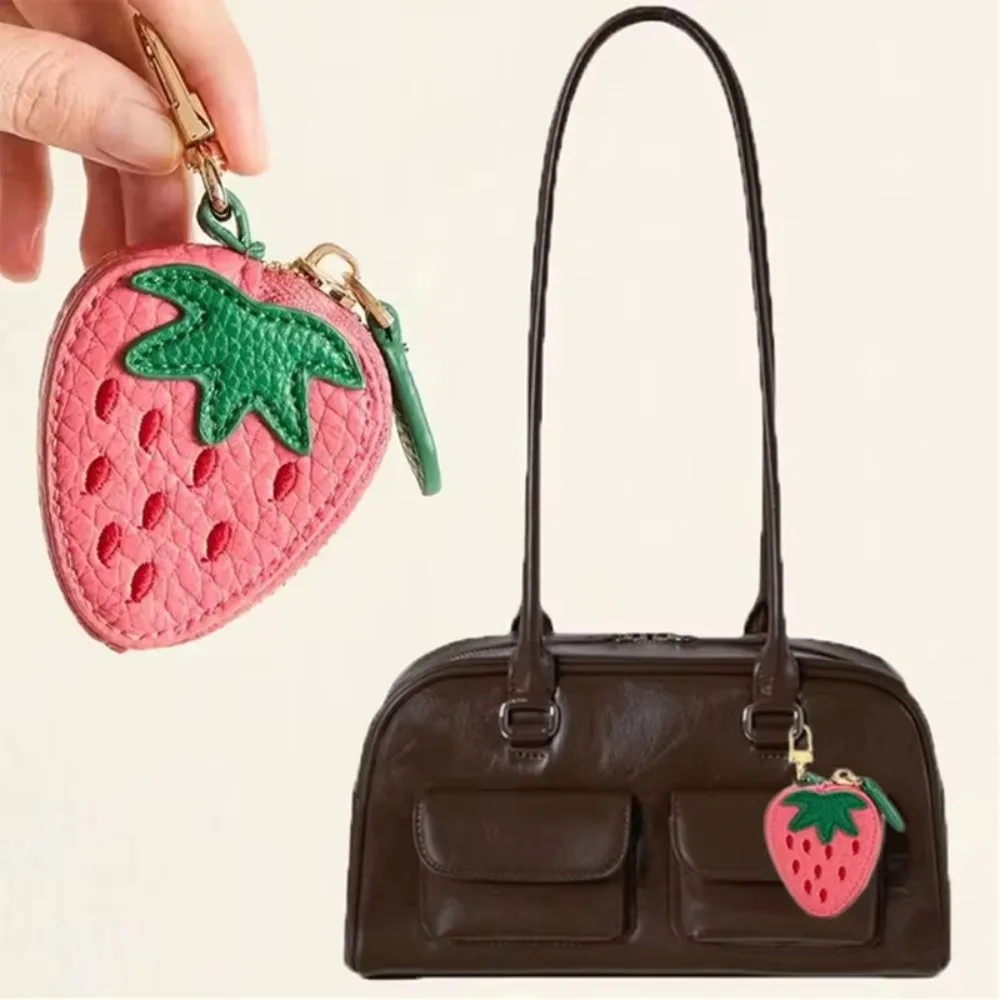 

Mini Strawberry Fruit Shape Coin Purse Cute PU Leather Pendant Korean Style Keychain Earphone Bag Mini Storage Bag